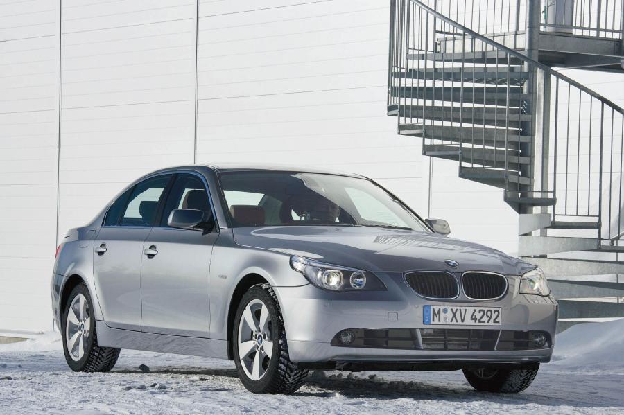  BMW 5-Series 2004 года  (фото 6 из 74)